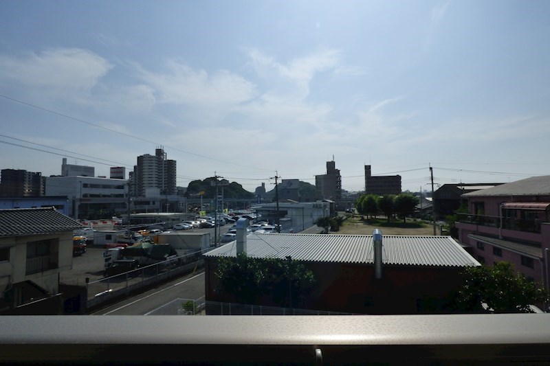 【北九州市八幡西区陣原のアパートの眺望】