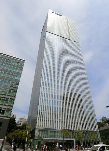 【港区赤坂のマンションのショッピングセンター】