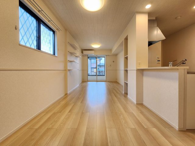 【柴田郡大河原町金ケ瀬のアパートの居室・リビング】