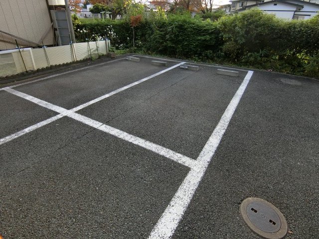 【パラドールの駐車場】