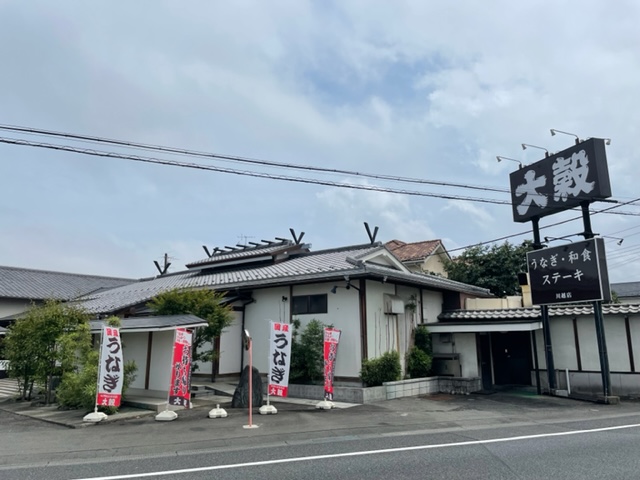 【ベルカーサＦの飲食店】