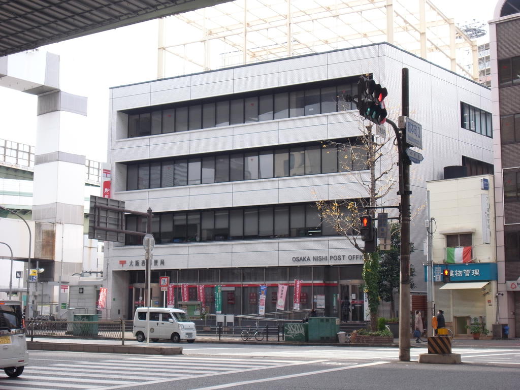 【大阪市西区江之子島のマンションの郵便局】