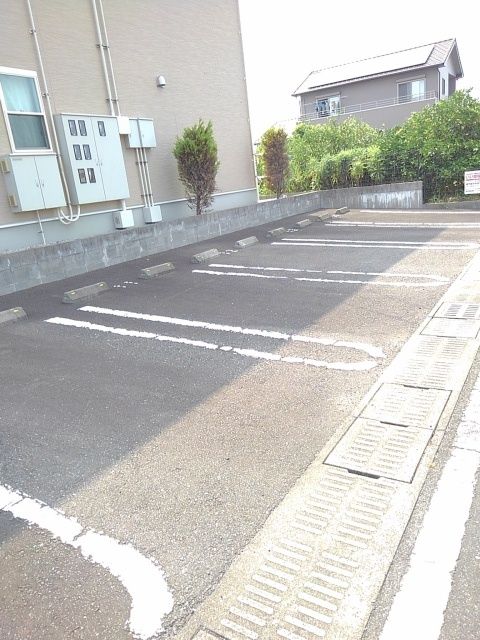 【マイルドライフＢの駐車場】