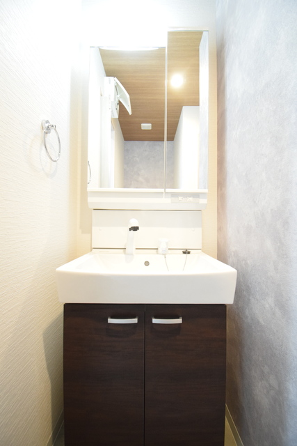 洗面設備　シャワー付き洗面化粧台★