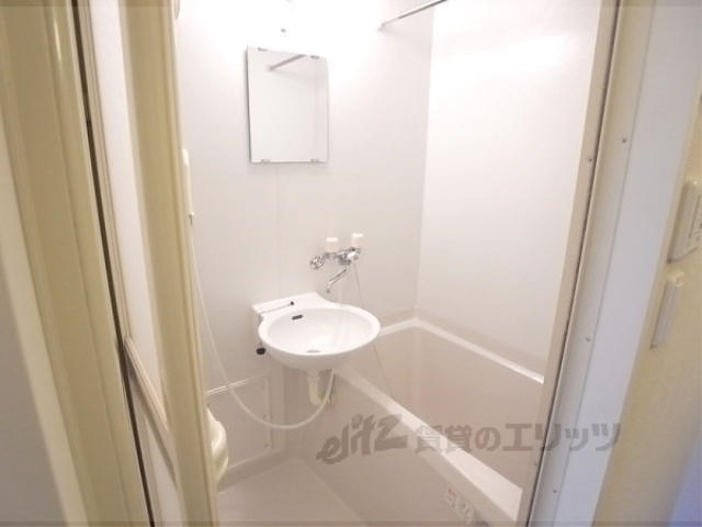 バス・シャワールーム　バス