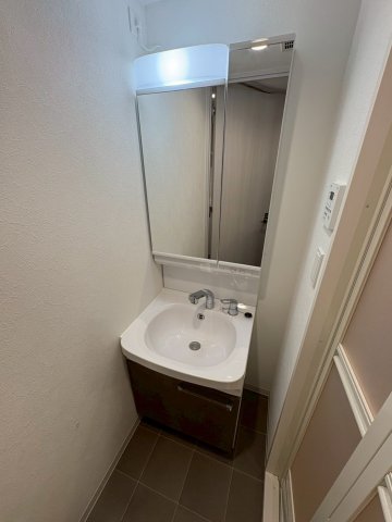 洗面設備　忙しい朝には欠かせない洗面所です