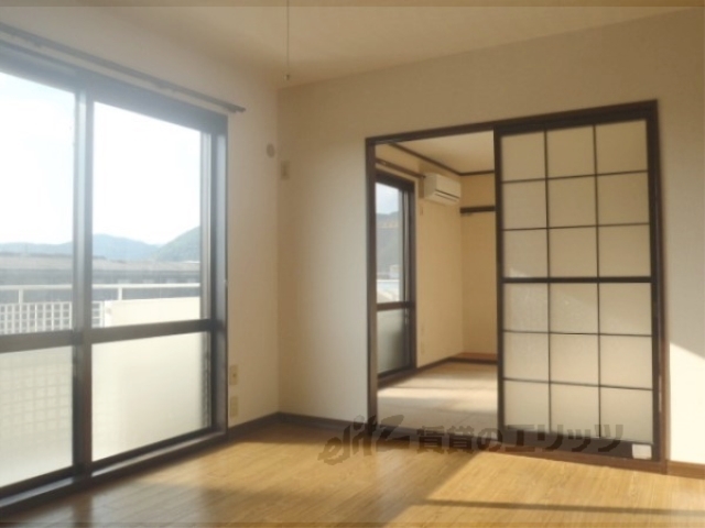 居室・リビング　洋室