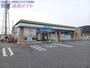 コンビニ　ファミリーマート伊賀三田店（コンビニ）まで1064m