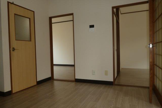 キッチン　ダイニングキッチン