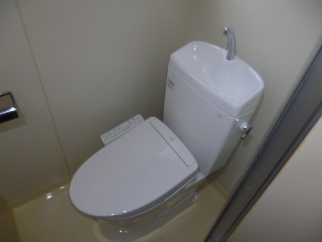 トイレ　ウォシュレット（新品）
