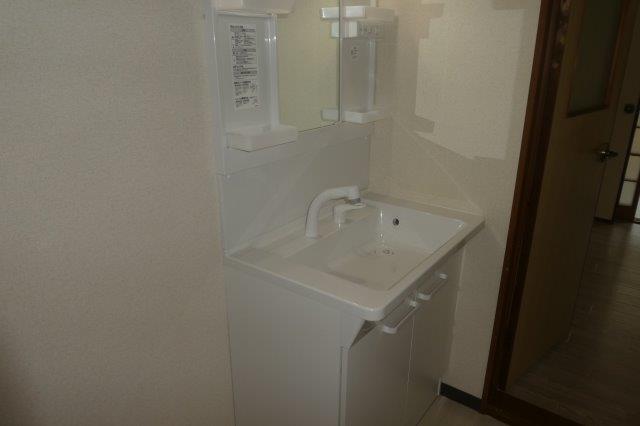 洗面設備　シャンプードレッサー