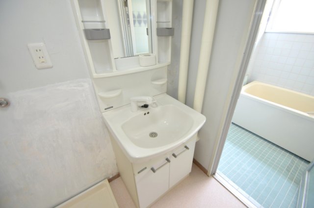 洗面設備　洗面化粧台