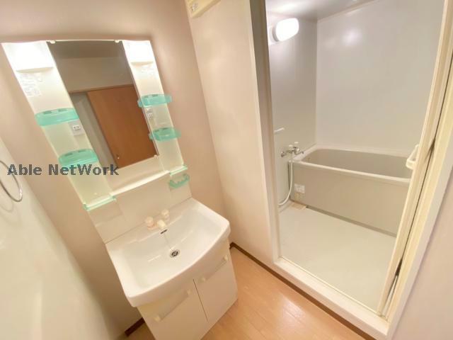 洗面設備　同型