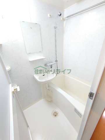 バス・シャワールーム　別室参考画像です