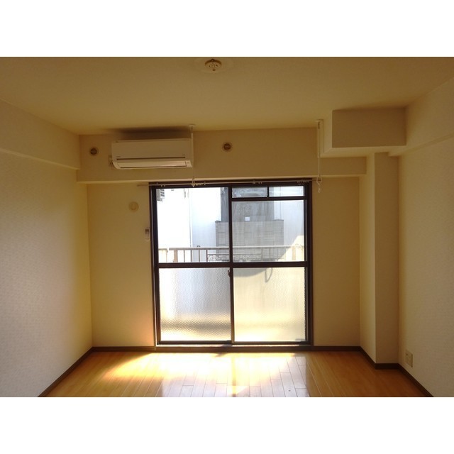 居室・リビング　参考写真（同タイプのお部屋）