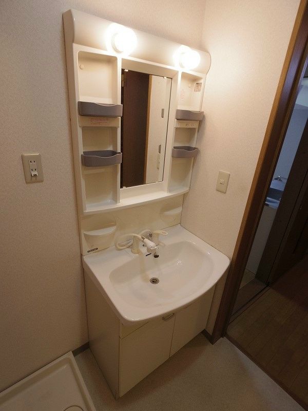 洗面設備　※同仕様写真です