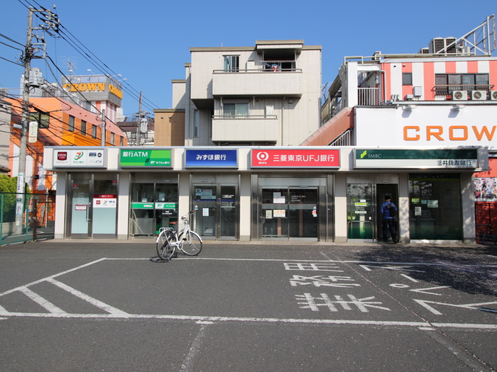 銀行　ＡＴＭ（銀行）まで181m