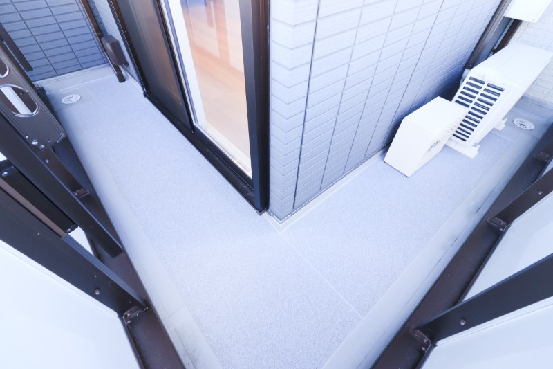 バルコニー　図面と現状に相違がある場合には現状を優先