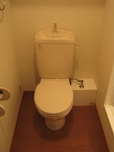 トイレ　※同タイプ部屋の写真となります