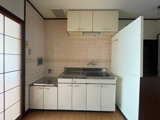 キッチン　※別部屋の写真です