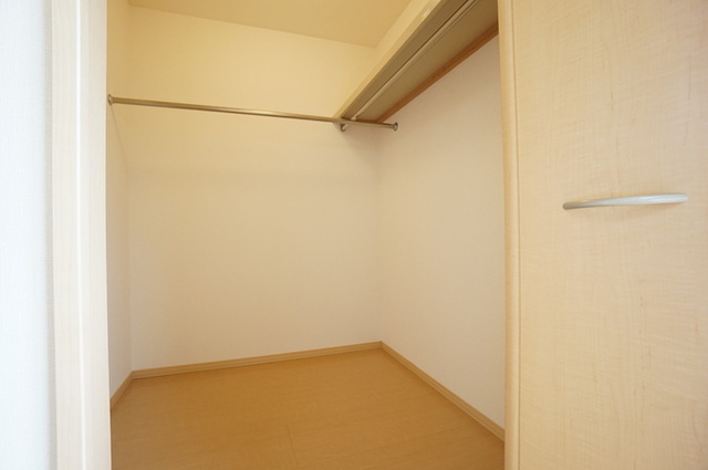 収納　洋室(1)ウォークインクローゼット