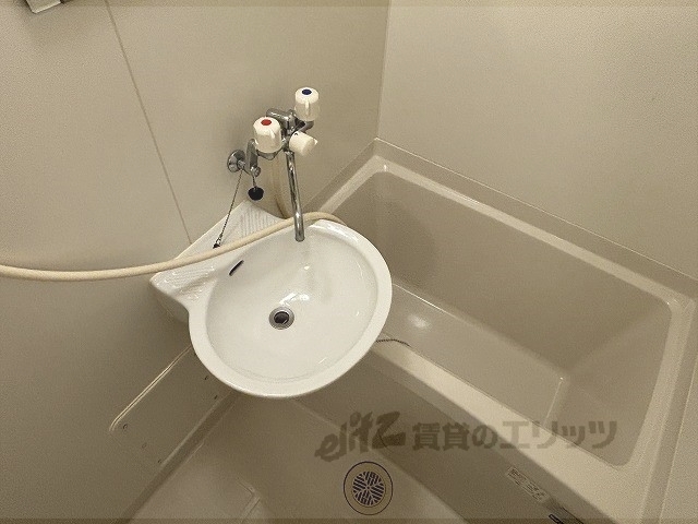 バス・シャワールーム　バス