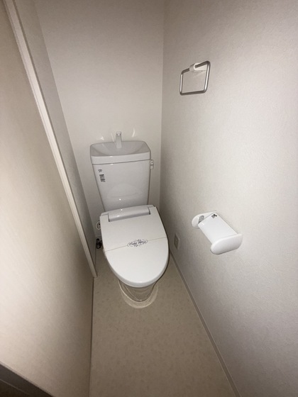 トイレ　※別部屋の写真です