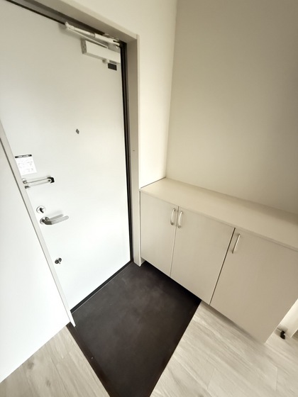玄関　※別部屋の写真です