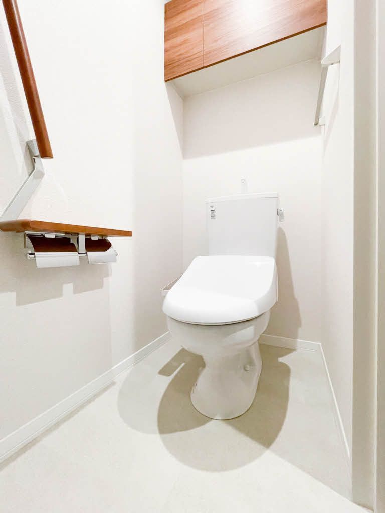 トイレ　トイレです。（ウォシュレット付き）