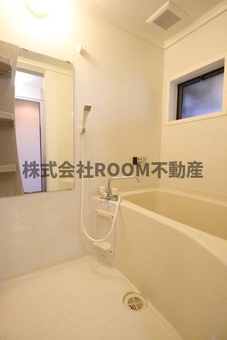 バス・シャワールーム　ゆったり過ごせるお風呂です