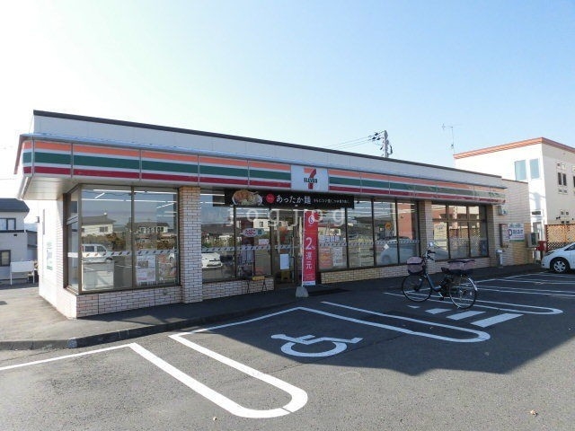 コンビニ　セブンイレブン旭川神楽岡14条店（コンビニ）まで901m