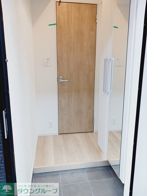 玄関　同会社施工パース　現状優先