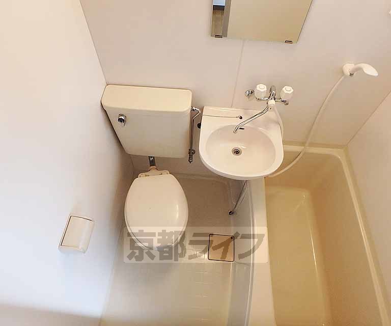 トイレ　機能的なユニットタイプです