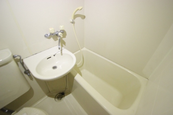 バス・シャワールーム　※別室の写真です