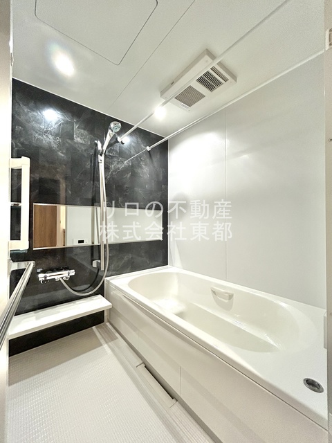 バス・シャワールーム　花粉・梅雨の時期にオススメの浴室乾燥機付きバスルームです♪