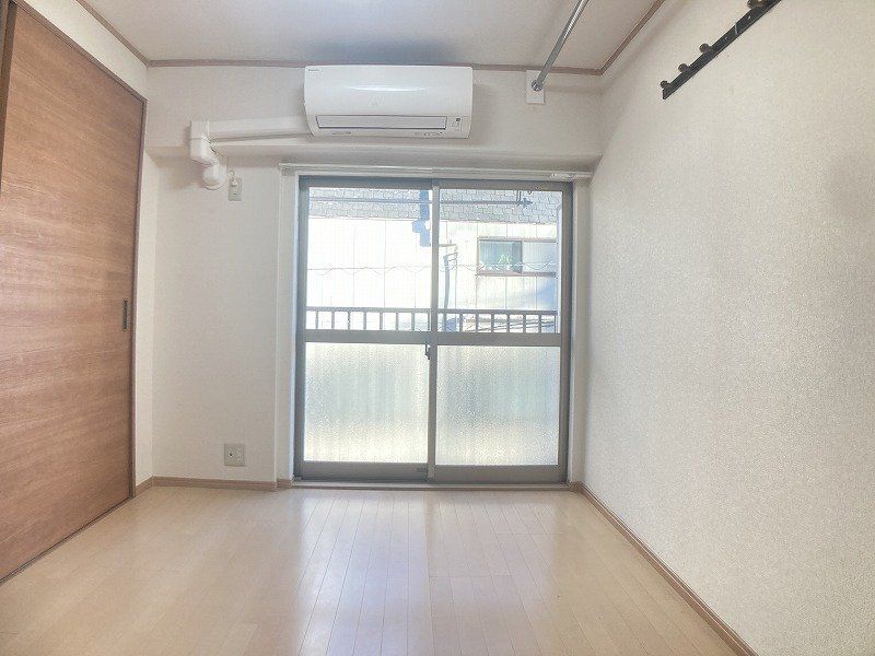 居室・リビング　洋室