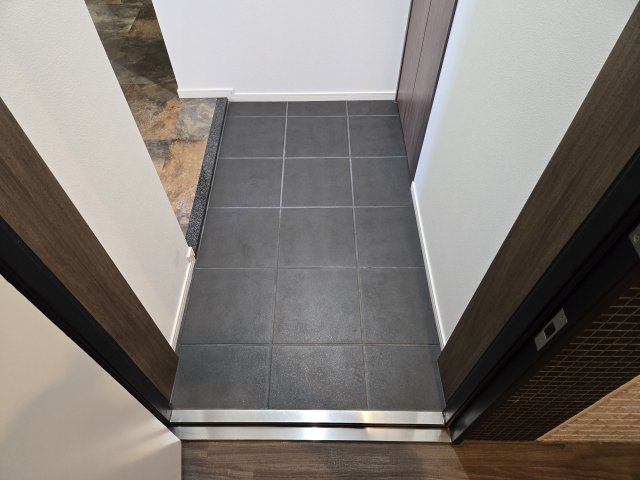 玄関　RINASCERE(リナッシェレ)