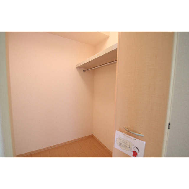 収納　ウォーク・イン・クローゼット