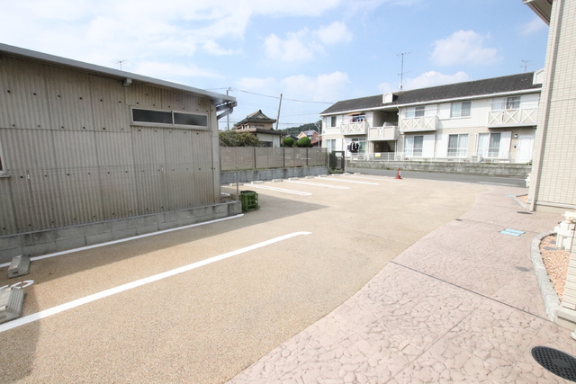 駐車場　広々とした平面駐車場★