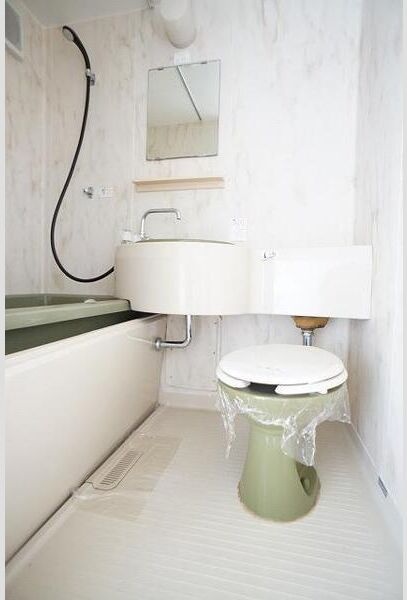 バス・シャワールーム