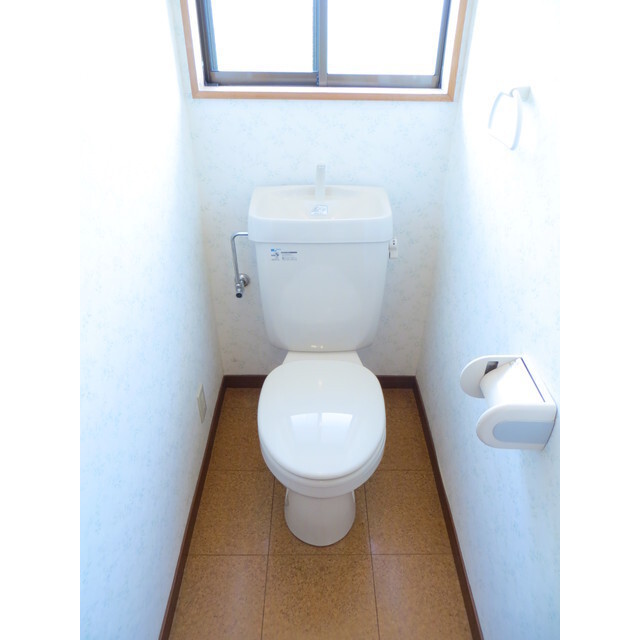 トイレ　※入居中のため、前回募集時の写真です。