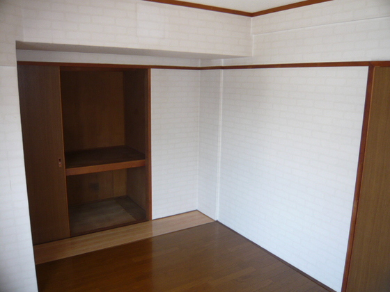 収納　※他部屋のお写真になります