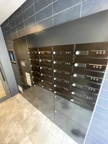 エントランス　毎日通るエントランスはこのようになっています