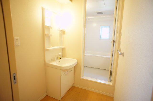 洗面設備　※参考画像　シャンプードレッサー