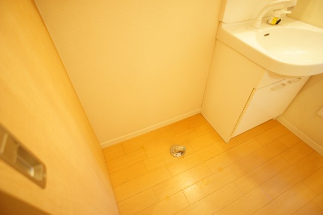 その他設備　※参考画像　洗濯機置き場