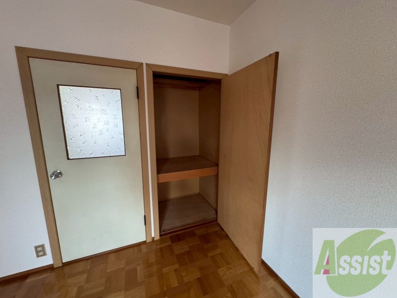 収納　こちらは収納です。物をしまう事ができますね！