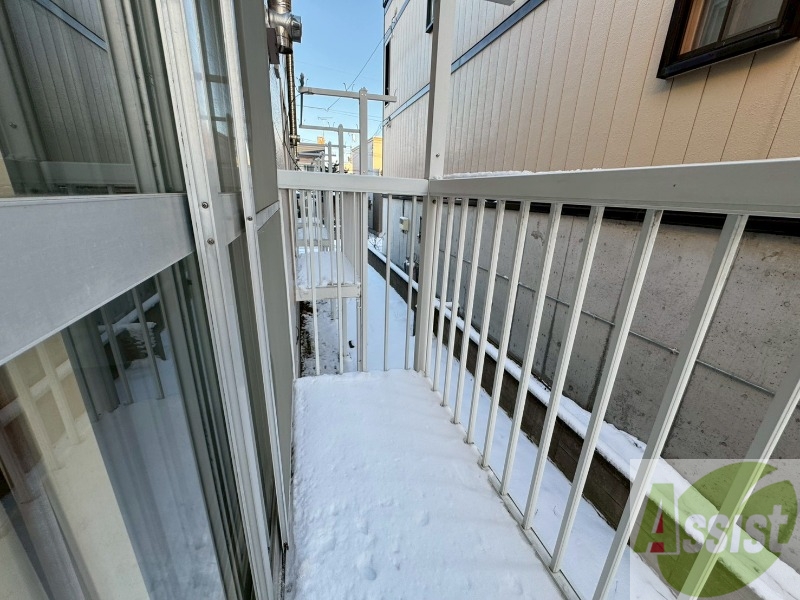 バルコニー　バルコニーが付いていますので一息ついてみてはいかがですか。