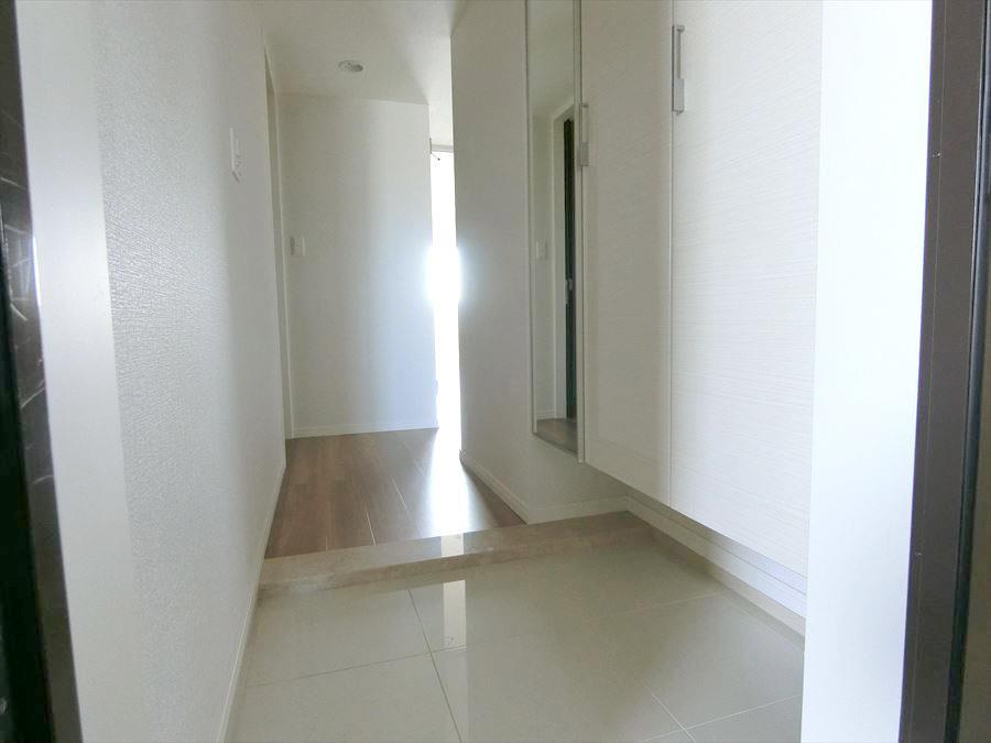 玄関　きれいな玄関です