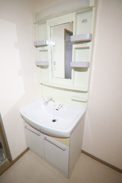 洗面設備　※他の号室の参考写真です※