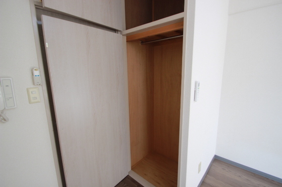 収納　※別号室の写真です